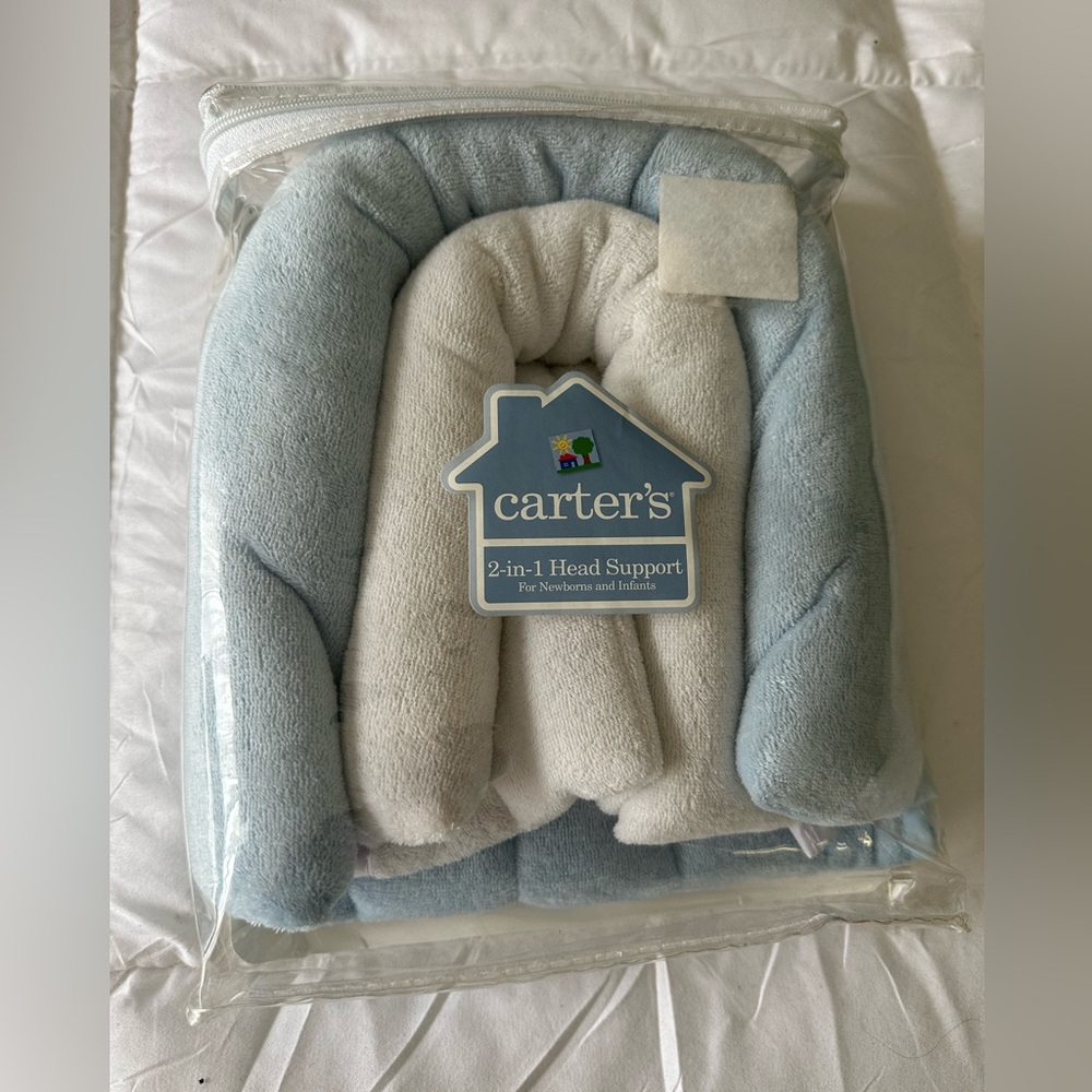 Carter’s 2-in1 Head Support for Newborns and Infants